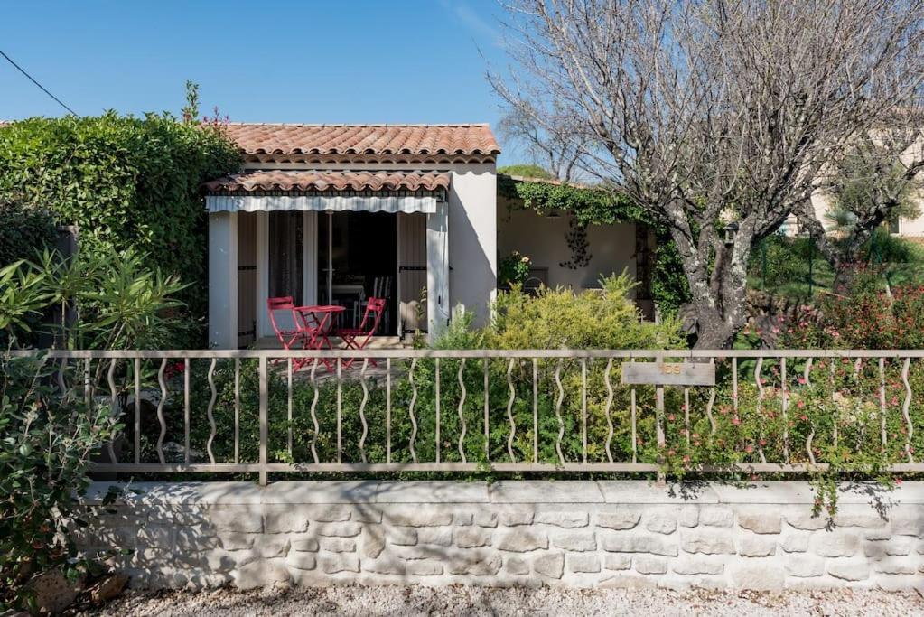 Maison 2 Ou 4 Personnes Jardin Parking Les Amandiers Lorgues Exterior foto