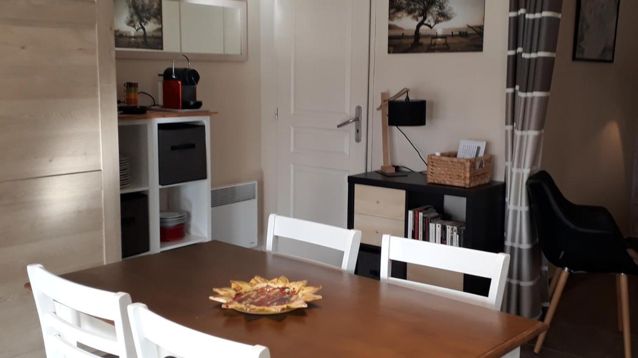 Maison 2 Ou 4 Personnes Jardin Parking Les Amandiers Lorgues Exterior foto